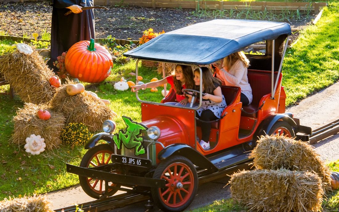 Asterix Park Paris Facilites