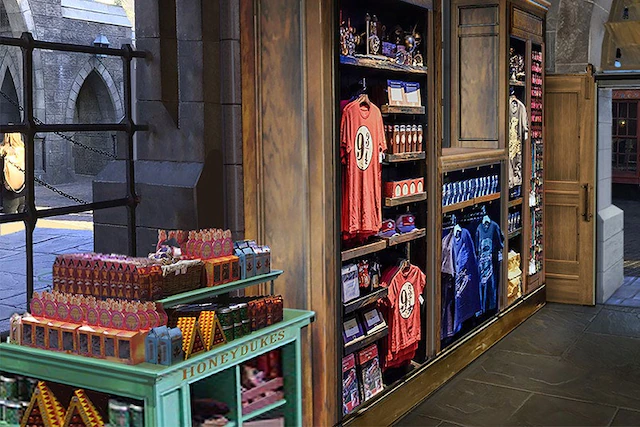 Universal Studios Hollywood Los Angeles Shopping