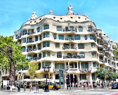 barcelona Travel Guide