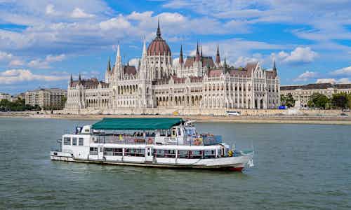 budapest danube cruises -1