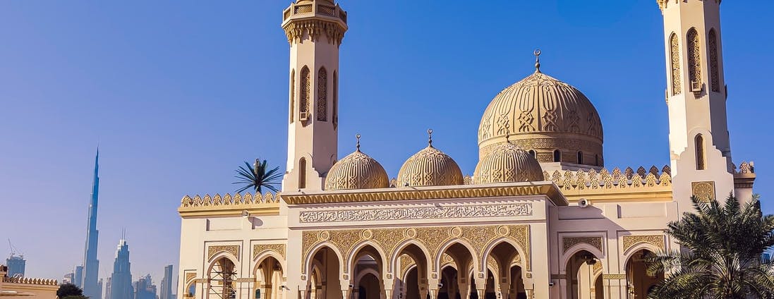 Jumeirah mosque - the arch dubai