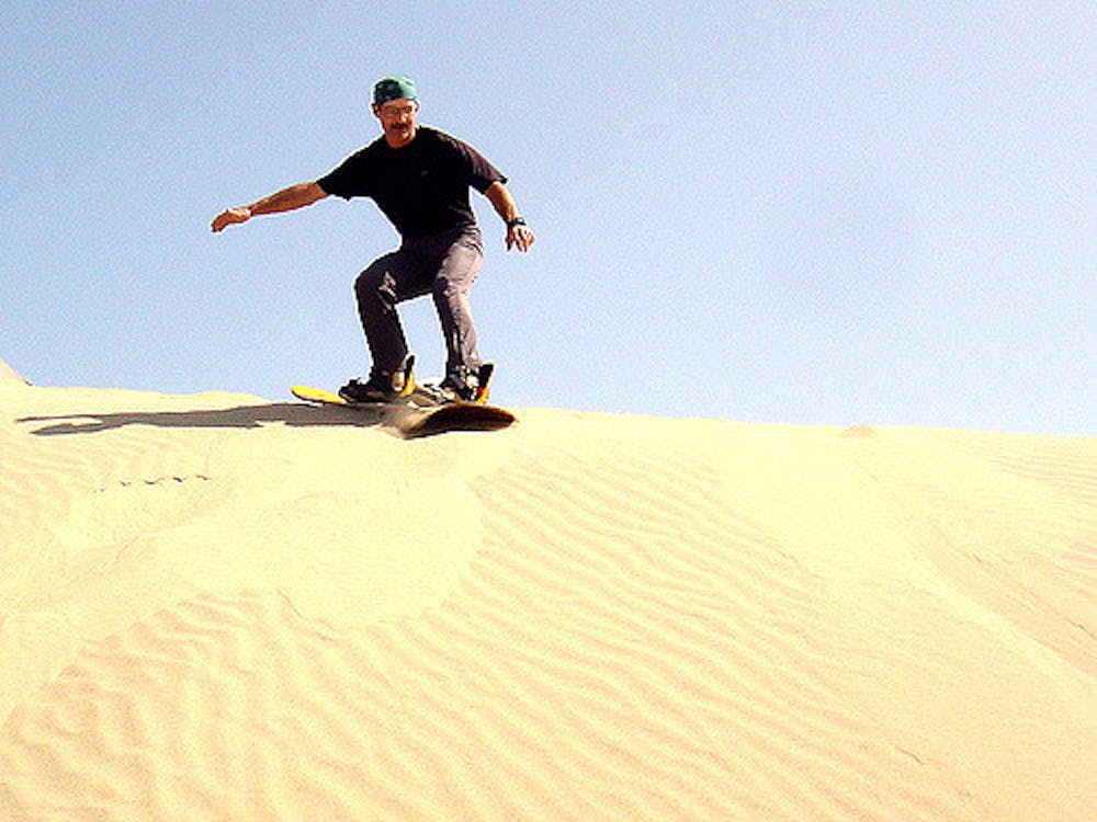 sandboarding in Dubai