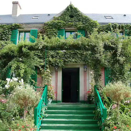 best day trips from paris - giverny monet