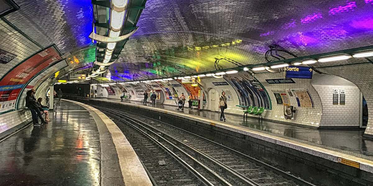 paris on a budget - Public Transportation