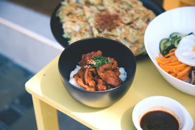 universal studios singapore dining