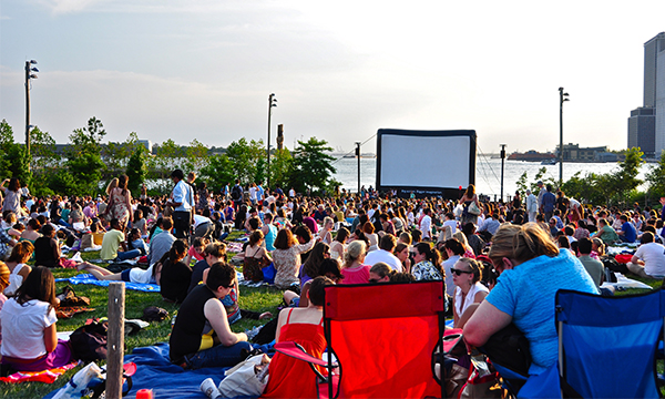100-things-to-do-in-NYC-Summer-2017-brooklyn-bridge-park-movies-with-a-view