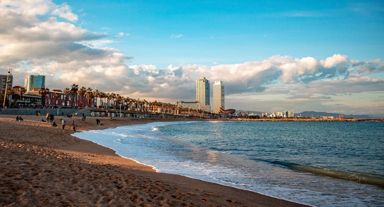 best time to visit barcelona