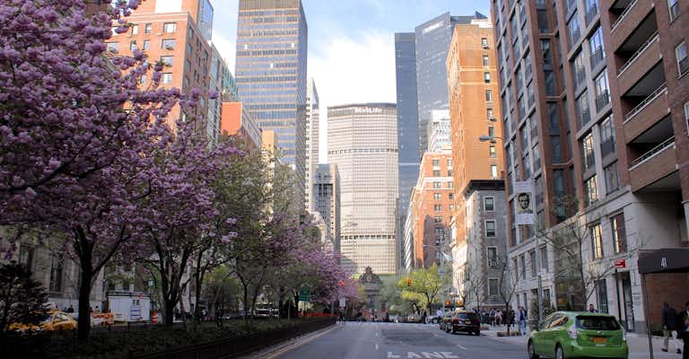 best time to visit new york - new york in april