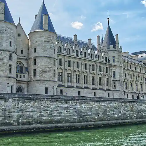 Île de la Cité paris - Conciergerie