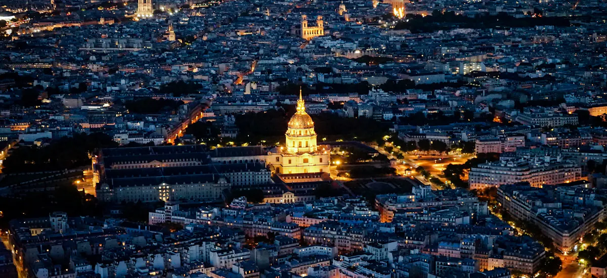 eiffel tower at night