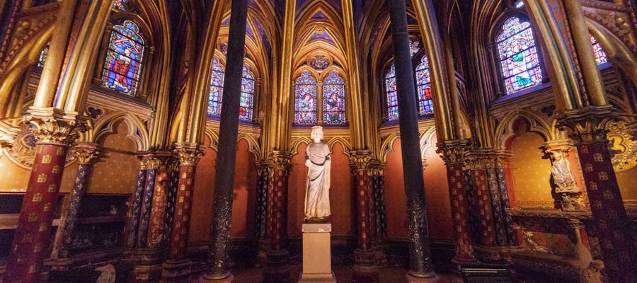 paris in march - Sainte Chapelle