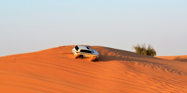 dune bashing in dubai
