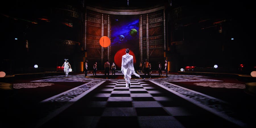Dubai in april - la perle
