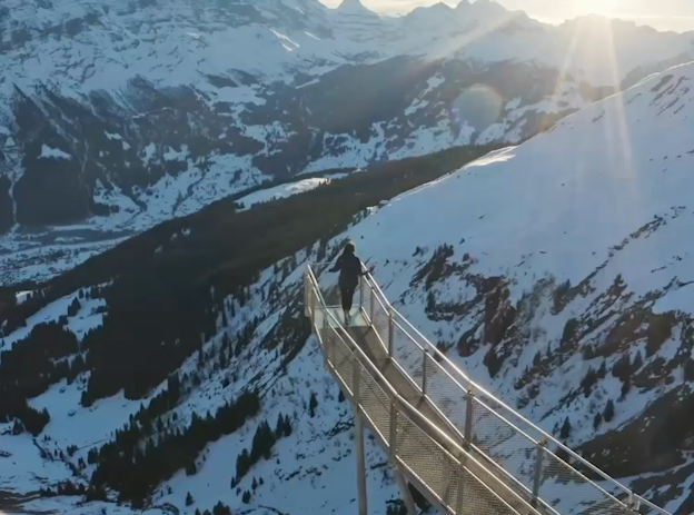 banner video showing examples of experiences offered by Headout