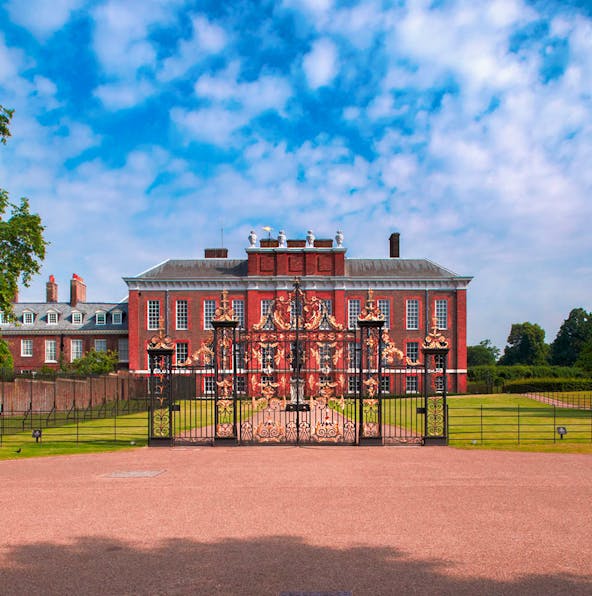 Discover Four Regal Palaces in London With The London Royal Palace Pass