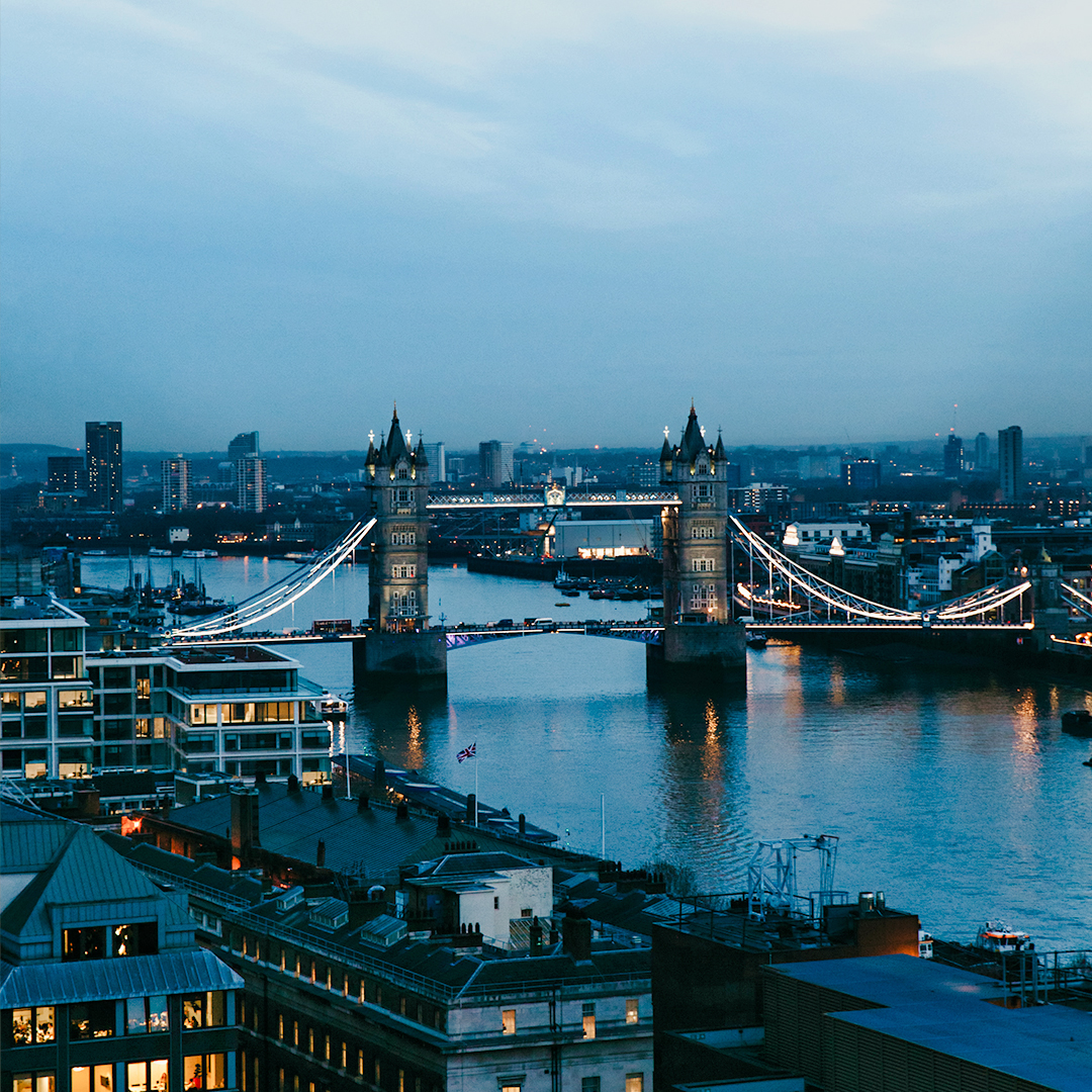thames river evening cruise