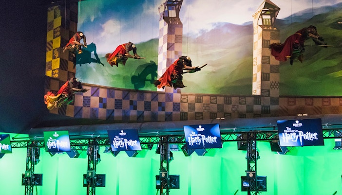 Warner Bros. Studio entrance with Harry Potter tour bus, London premium transfers.